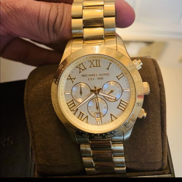 Michael Kors Est 1981 Watch Cheap Sale 